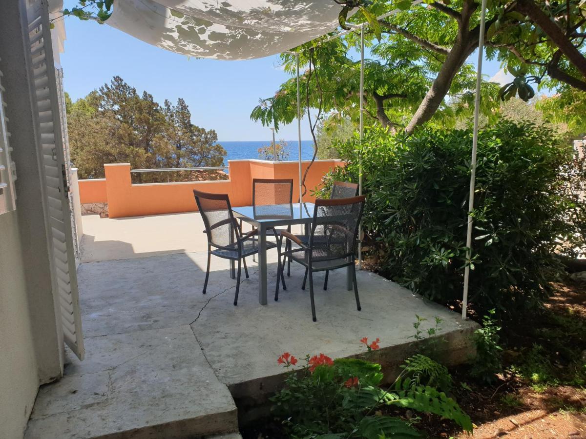 Apartment Seaside Rosic 2 Ivan Dolac