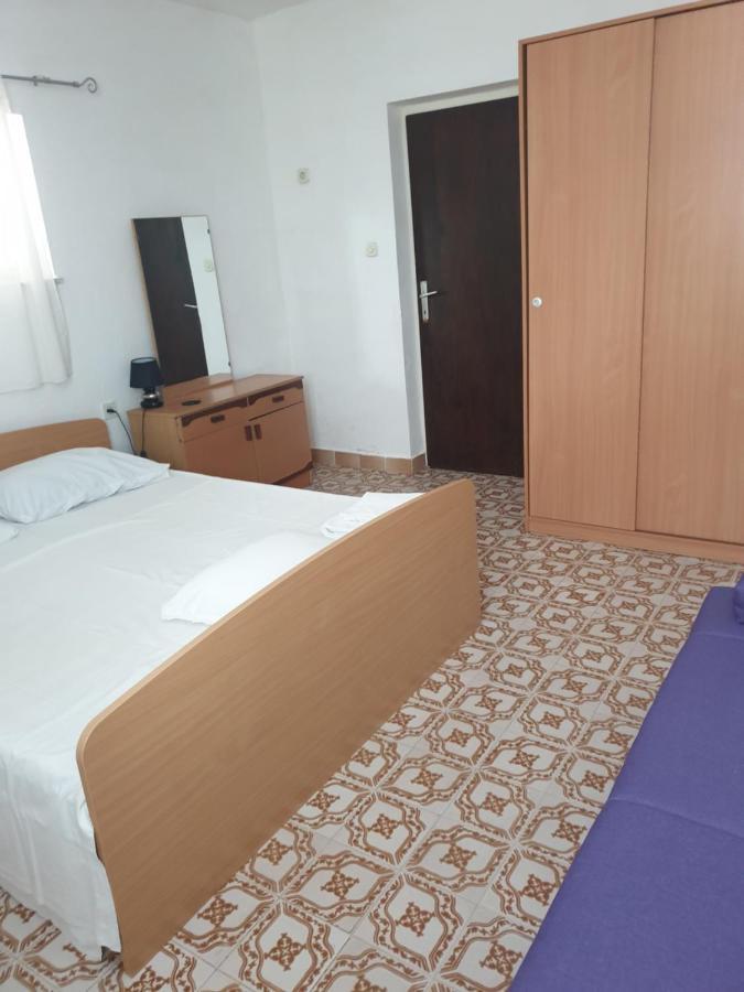Apartment Seaside Rosic 2 *