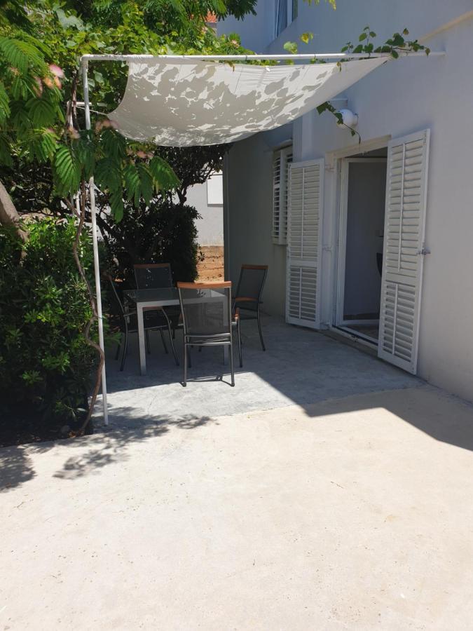 Apartment Seaside Rosic 2